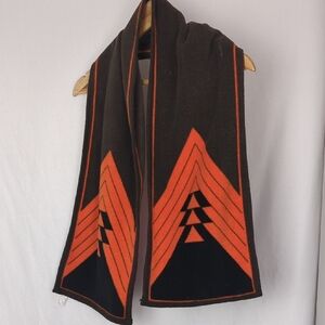 BUNGIE Loot Crate Gaming Scarf Brown Orange Titan Class Chevron
